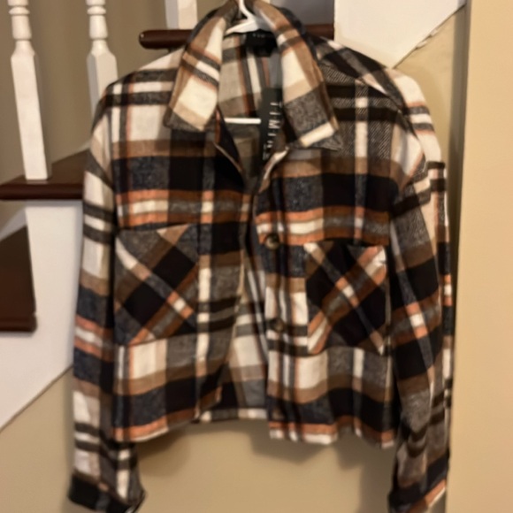 Brand new shirt shacket - Picture 2 of 3